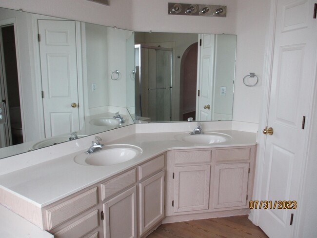 Building Photo - 4116 Rancho Alegre Rd NW