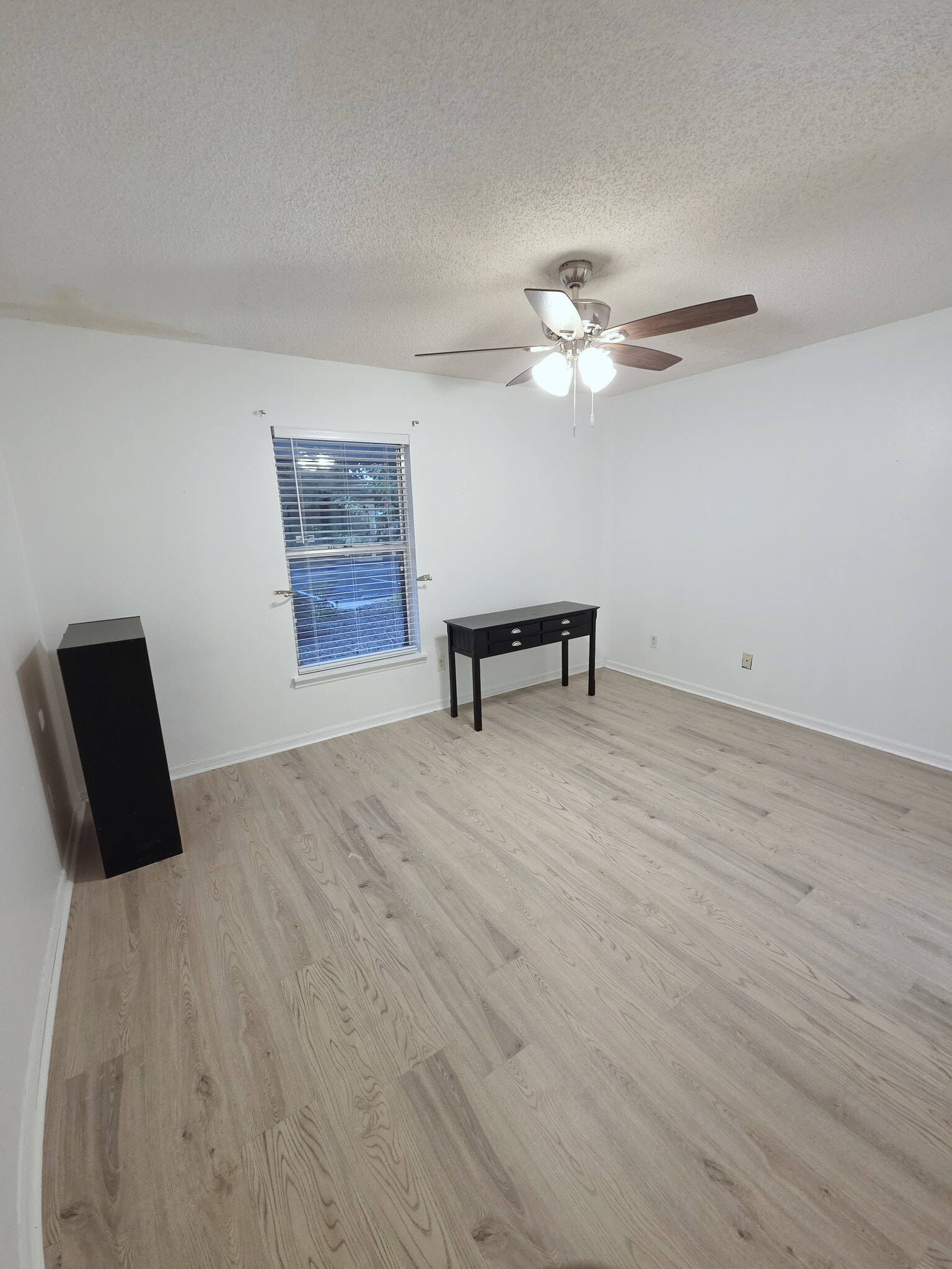 Building Photo - 237 S Wilderness Pt