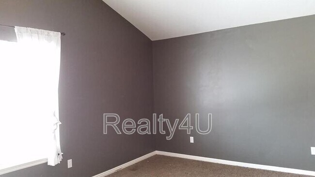Building Photo - 723 S 1525 W