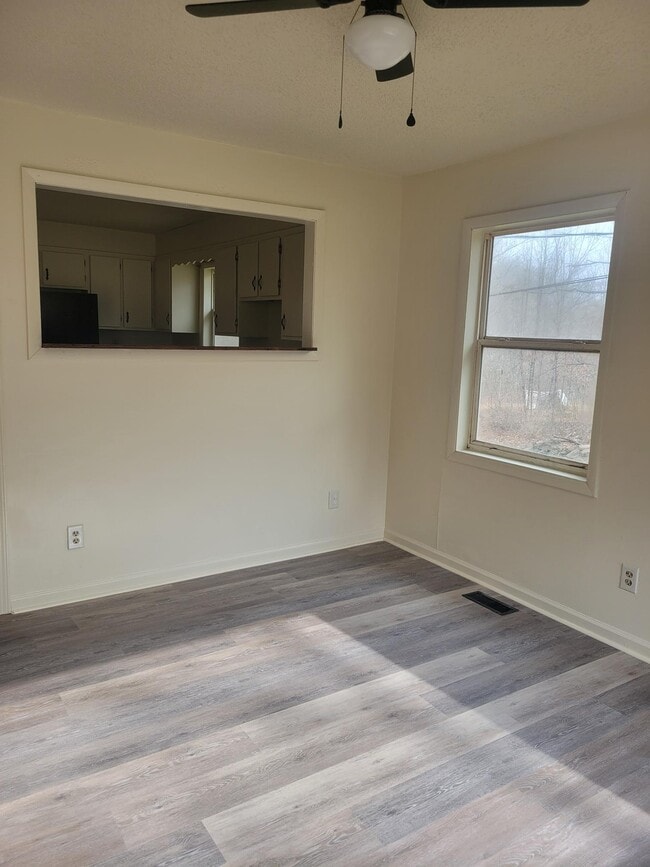 Building Photo - 71 Fox Den Ln