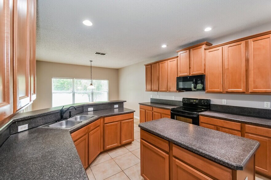 Building Photo - 133 Casa Sevilla Ave