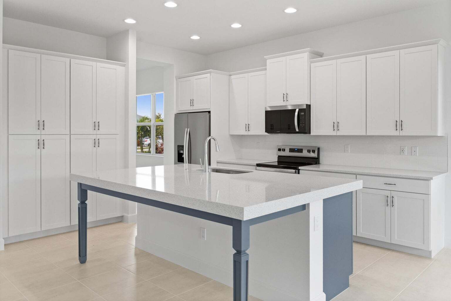 Building Photo - 15144 Wildwood Cir