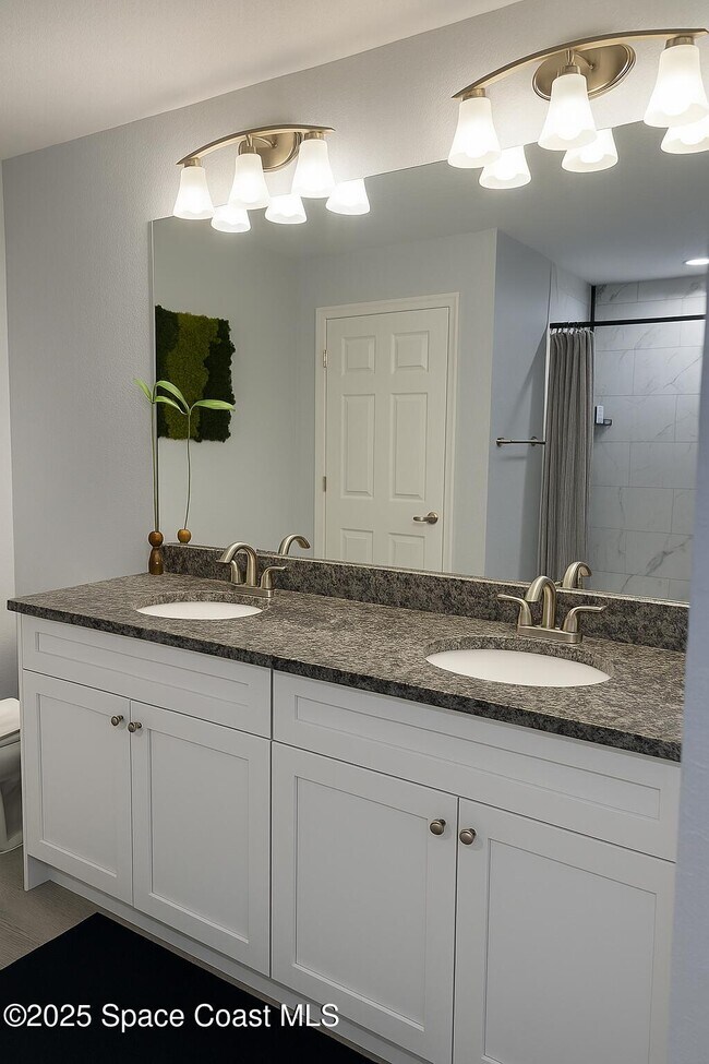 Building Photo - 940 Ithaca Ave SE