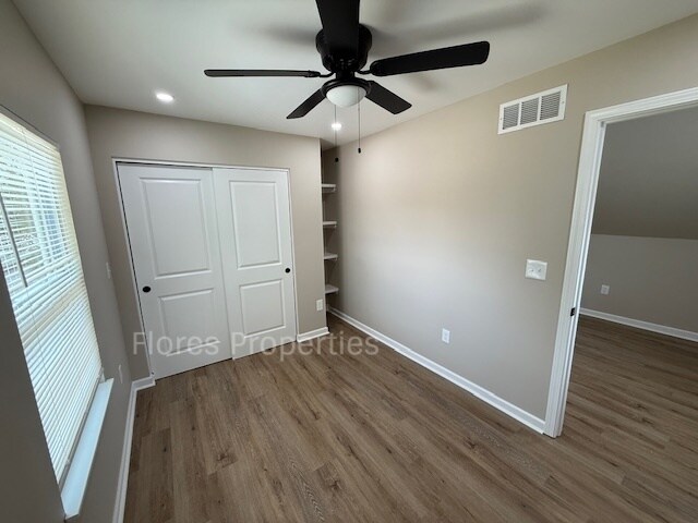 Building Photo - 1018 Urana Ave
