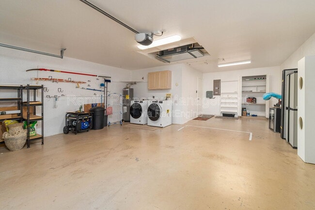 Building Photo - 304 NW 12th Ln