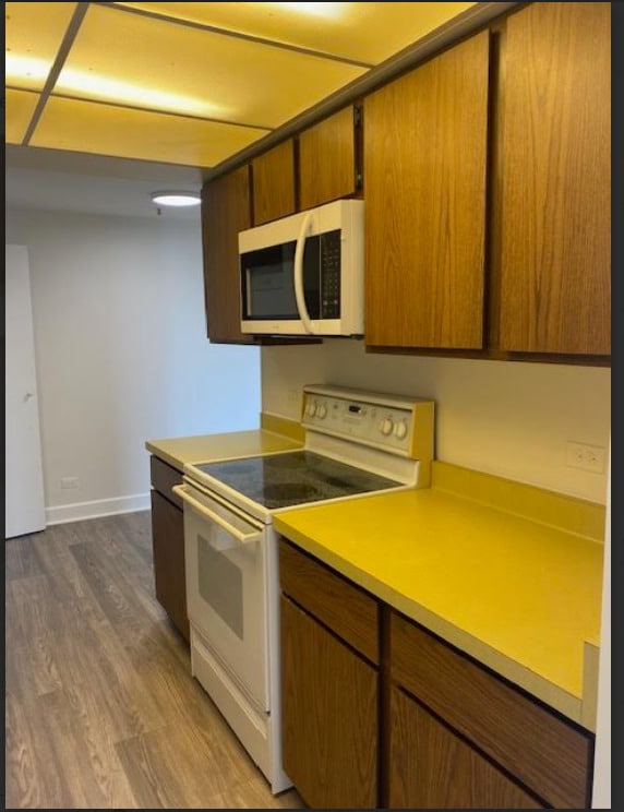 Building Photo - 6340 Americana Dr