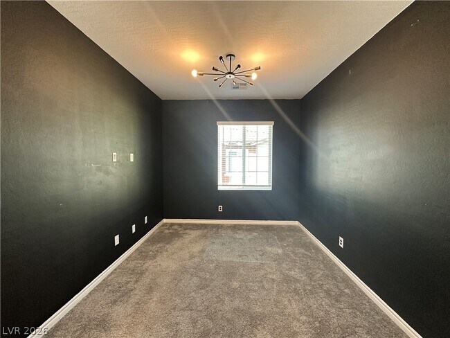 Building Photo - 25 Barbara Ln