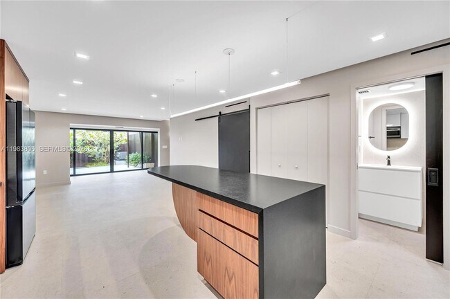 Building Photo - 2211 NE 122nd St