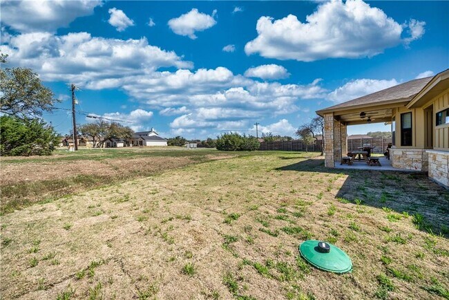 Building Photo - 315 Bluestem Cove