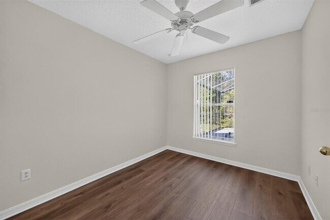 Building Photo - 839 Sandy Ridge Dr