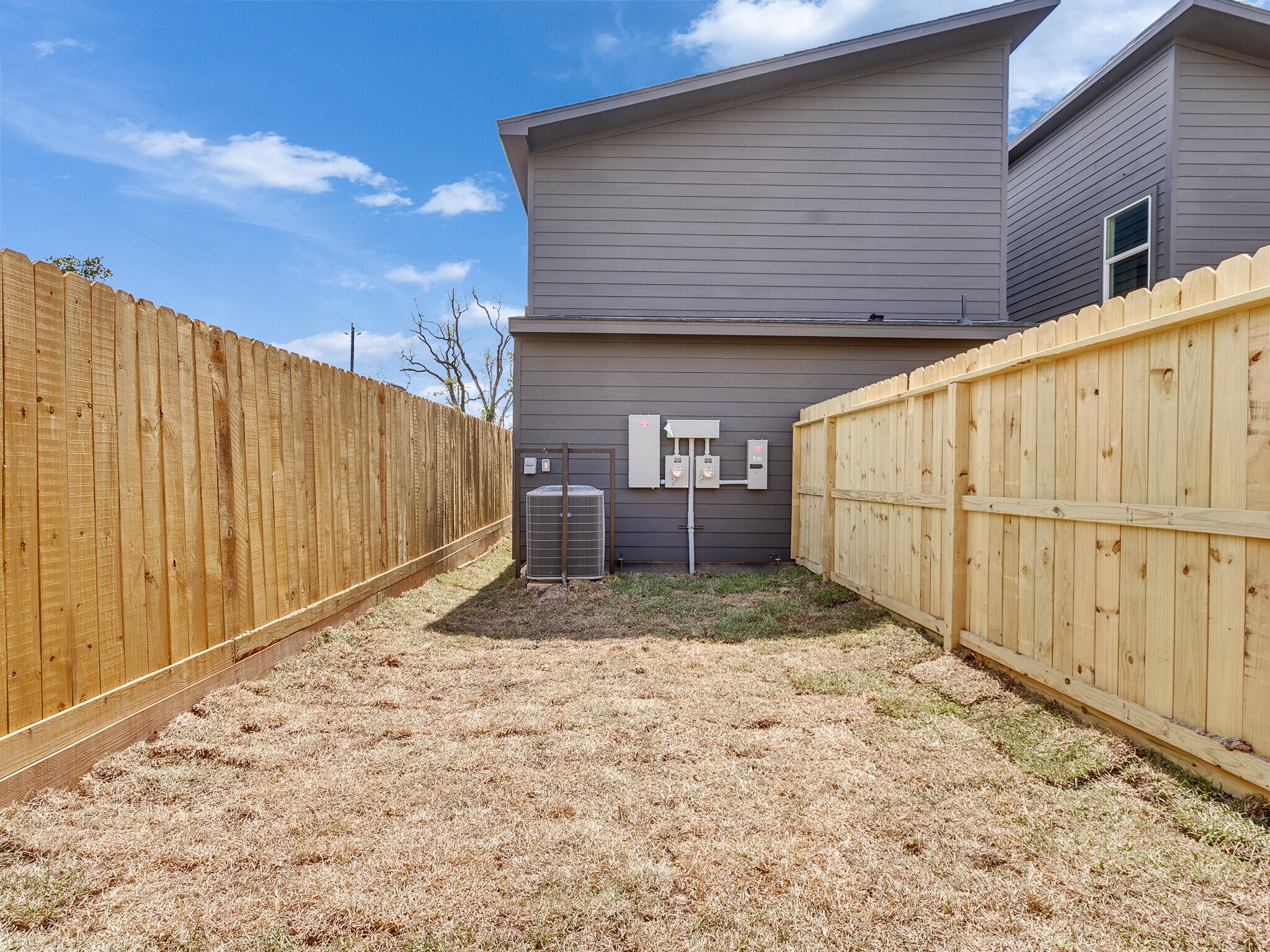 Building Photo - 8625 Homewood Ln