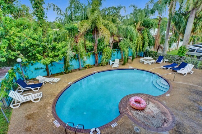 Building Photo - 2514 Taylor St