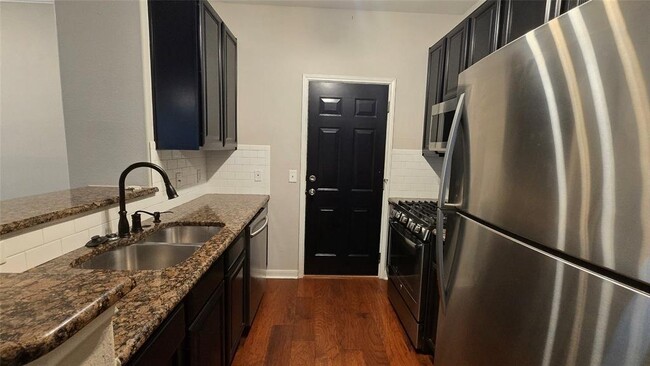 Building Photo - 3300 Forest Creek Dr