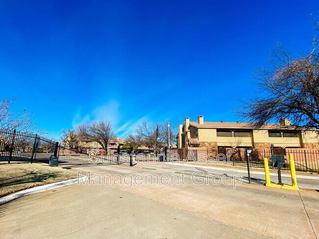 Building Photo - 14443 N Pennsylvania Ave