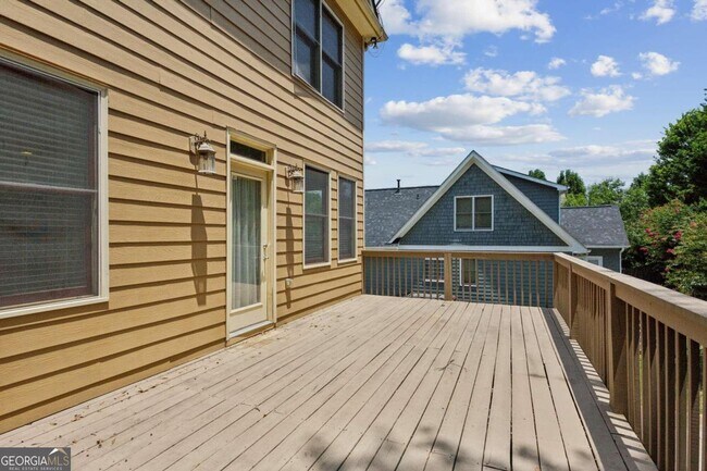 Building Photo - 1316 Egan Way