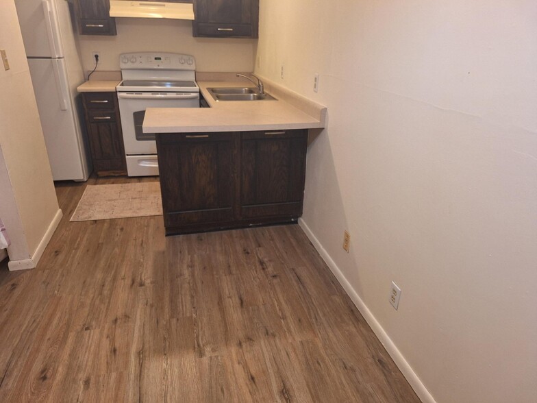 Building Photo - 5300 E Cherry Creek South Dr