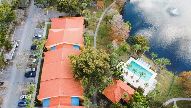 Building Photo - 10725 Cleary Blvd