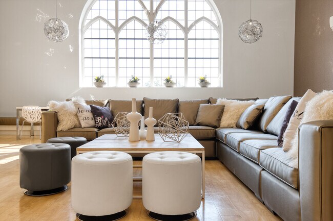 Building Photo - 3251 Lowell Blvd