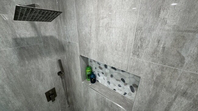 Building Photo - 507 Colfax Dr