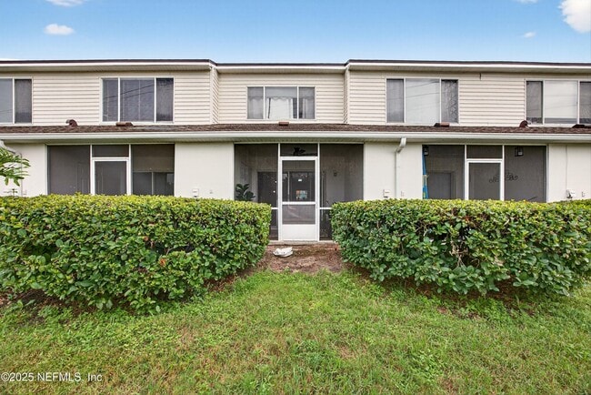 Building Photo - 12311 Kensington Lakes Dr