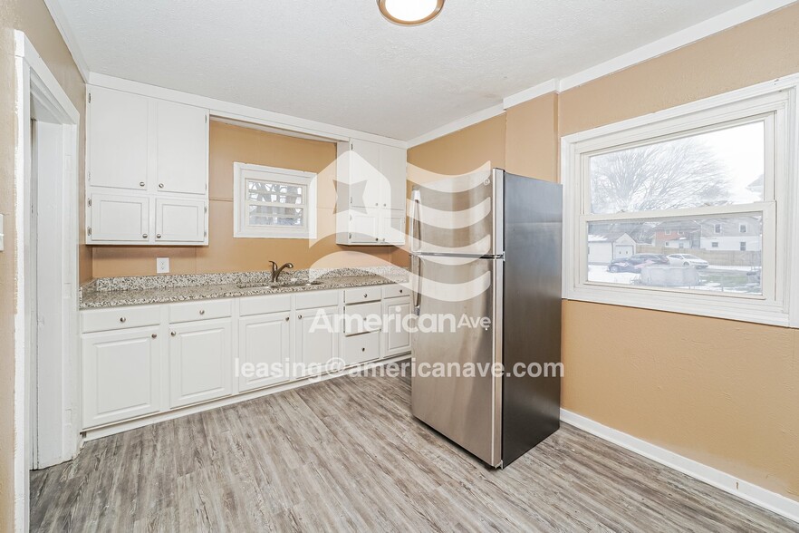 Building Photo - 1494 Preston Ave