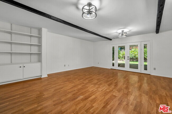 Building Photo - 4076 Tropico Way