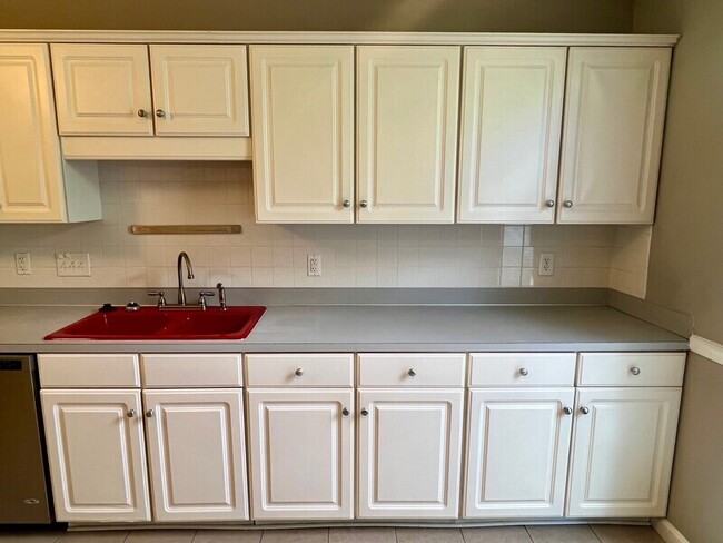 Building Photo - 8410 Cullingford Ln