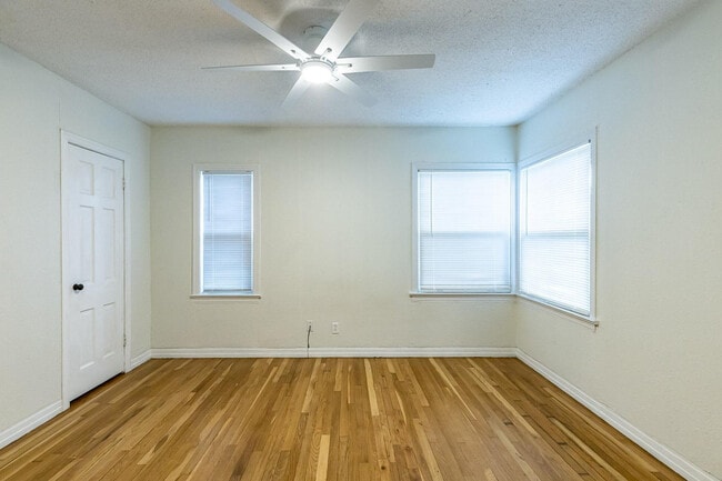 Building Photo - 2120 28th St