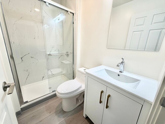 Building Photo - 4758-4764-4764 Mission St