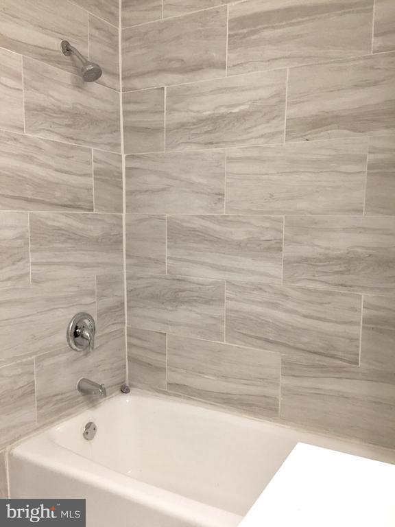 Building Photo - 125 N Ruby St