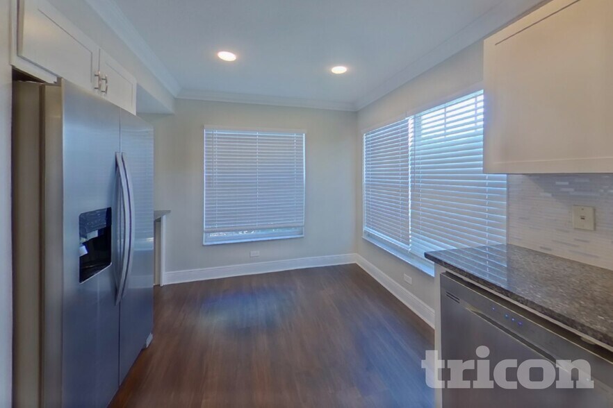 Building Photo - 15206 Markham Dr