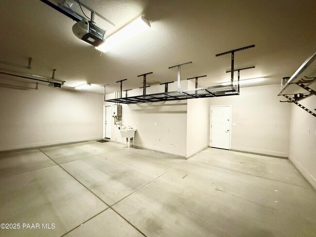 Building Photo - 220 Mackenze Rose Dr