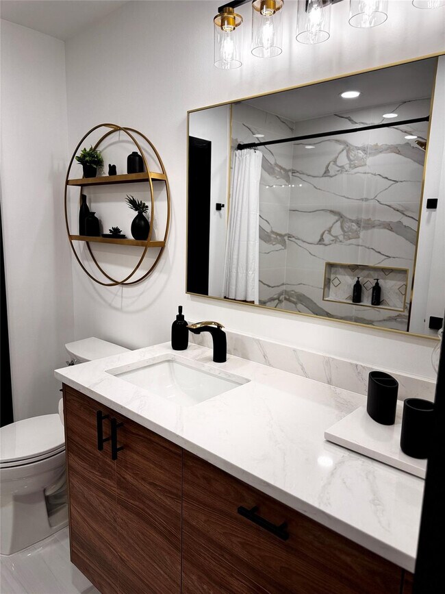 Building Photo - 4101 NW 10th St