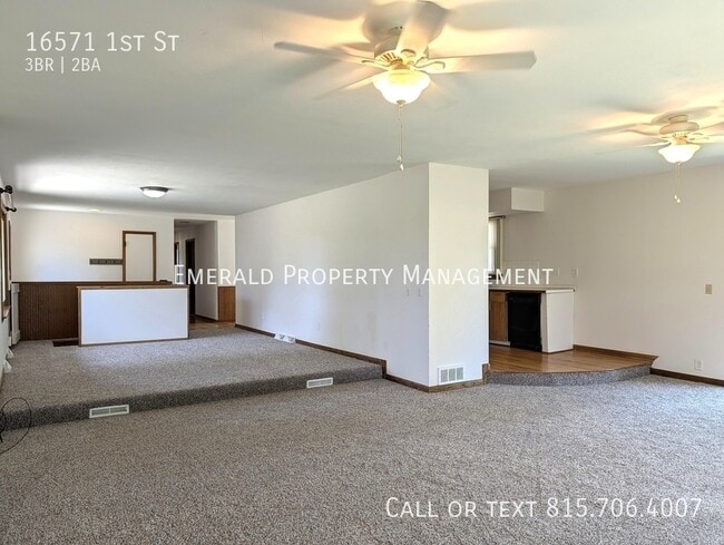 Building Photo - 16571 1st St
