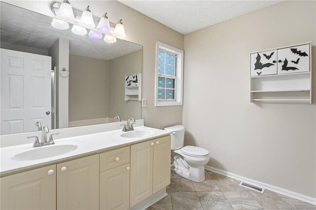 Building Photo - 181 N Springs Dr