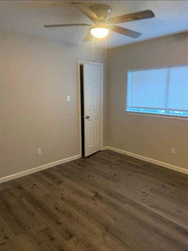Building Photo - 3211 Highland Laurels Dr