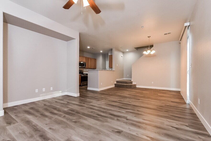 Building Photo - 10721 Mystic Shore Ave