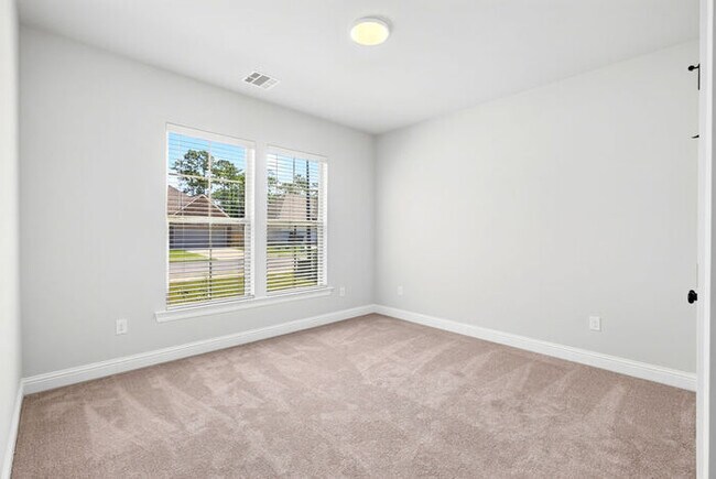 Building Photo - 7719 Claymont Cir