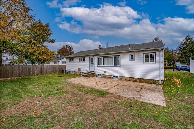 Building Photo - 10 Gerhard Rd