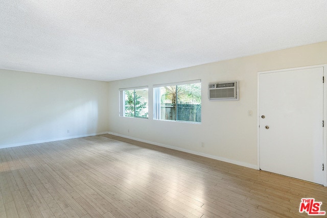 Building Photo - 2803 Arizona Ave