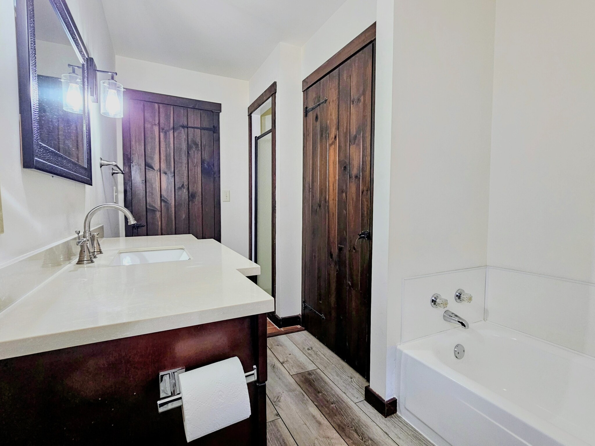 Building Photo - 135 Fraelich Rd