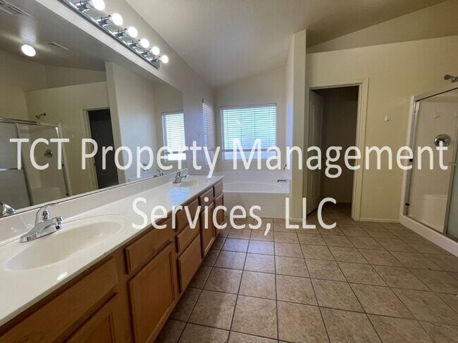Building Photo - Gorgeous Home Now Available in Desirable L...