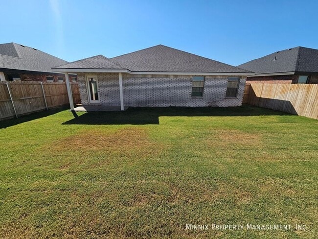 Building Photo - 1325 Bajada St