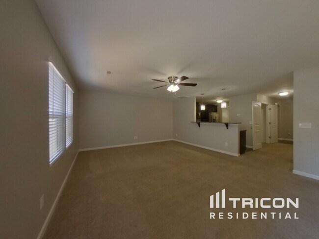 Building Photo - 8222 Midas Ln