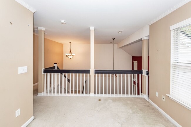 Building Photo - 3 Bedroom 3 Bath Townhome in Persimmon Hil...