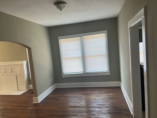 Building Photo - LIMITED TIME MOVE IN SPECIAL!! FIRST MONTH FREE! AVAILABLE FOR MOVE IN NOW!