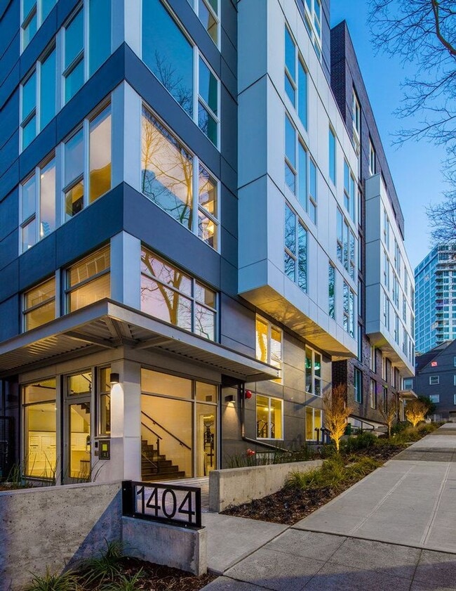 Interior Photo - 1404 Boylston