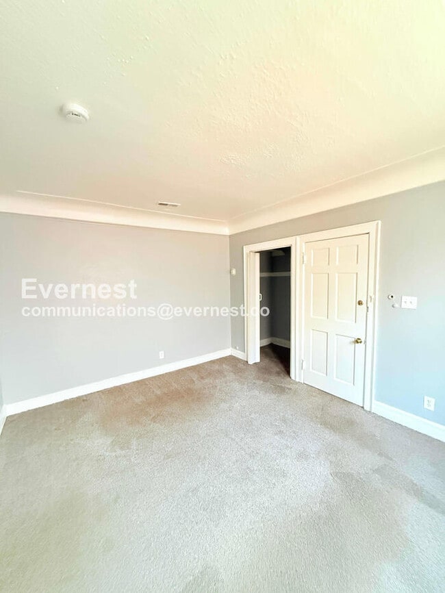 Building Photo - 4066 Tyler St