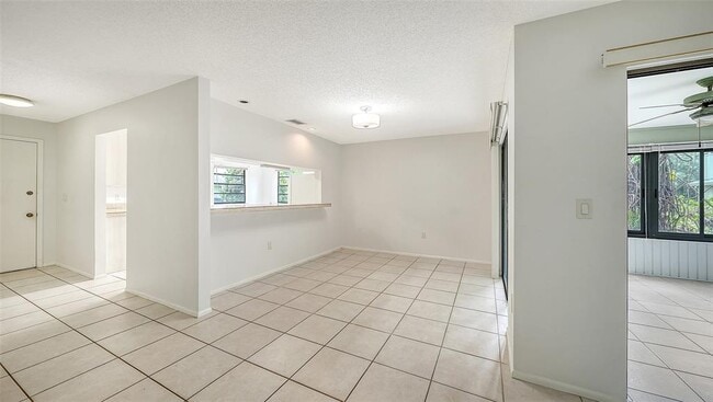 Building Photo - 5010 Barrington Cir