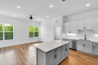 Building Photo - 1506A Forward Dr